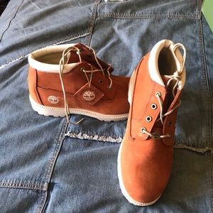 Woman’s Waterproof work boot